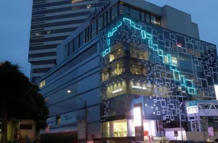 Hotel B2 Huai Khwang Boutique & Budget
