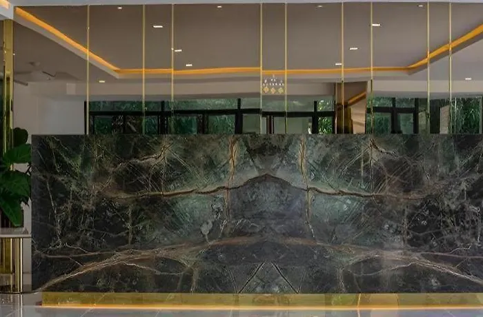Hotel B2 Huai Khwang Boutique & Budget