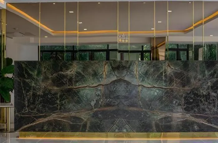 B2 Huai Khwang Boutique & Budget