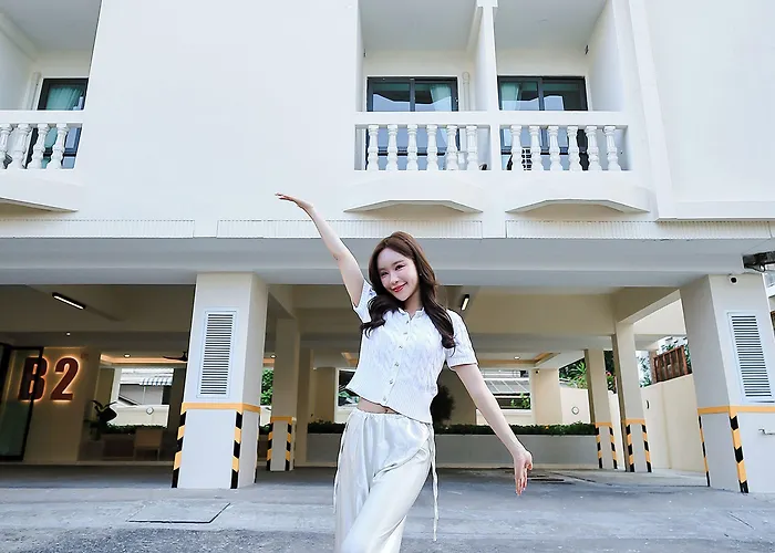 B2 Huai Khwang Grand Boutique Hotel 3*