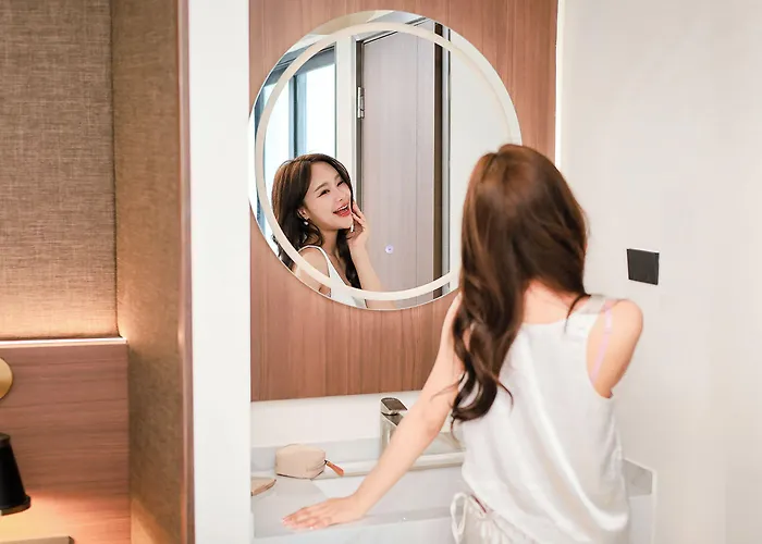 B2 Huai Khwang Grand Boutique Hotel 3*