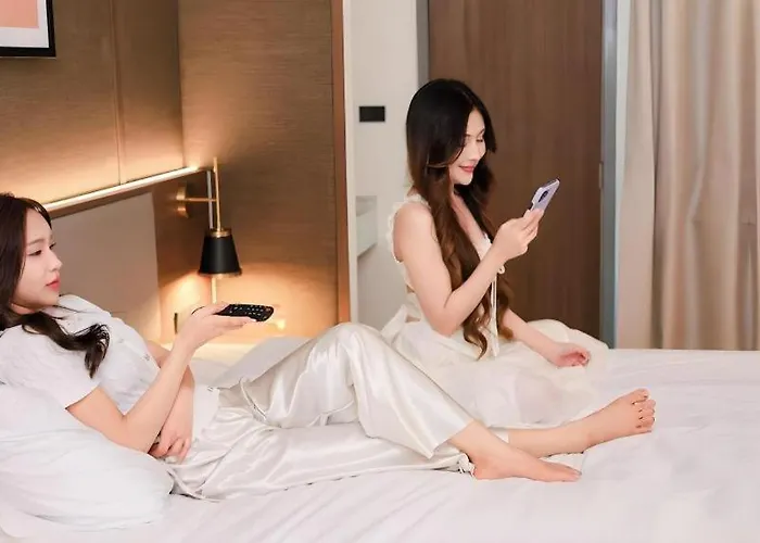 Hotel B2 Huai Khwang Grand Boutique 3*