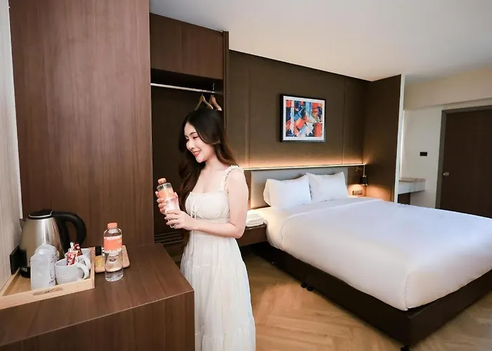 B2 Huai Khwang Grand Boutique Hotel 3*
