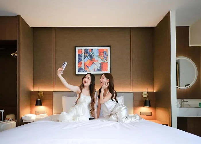 Hotel B2 Huai Khwang Grand Boutique Bangkok